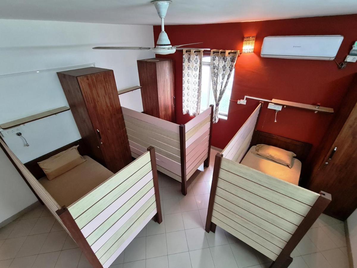 Hostel Lifespace- Twin Bungalow With Pods, Bunks, Private Rooms, Cowork & Cafe 푸네 외부 사진