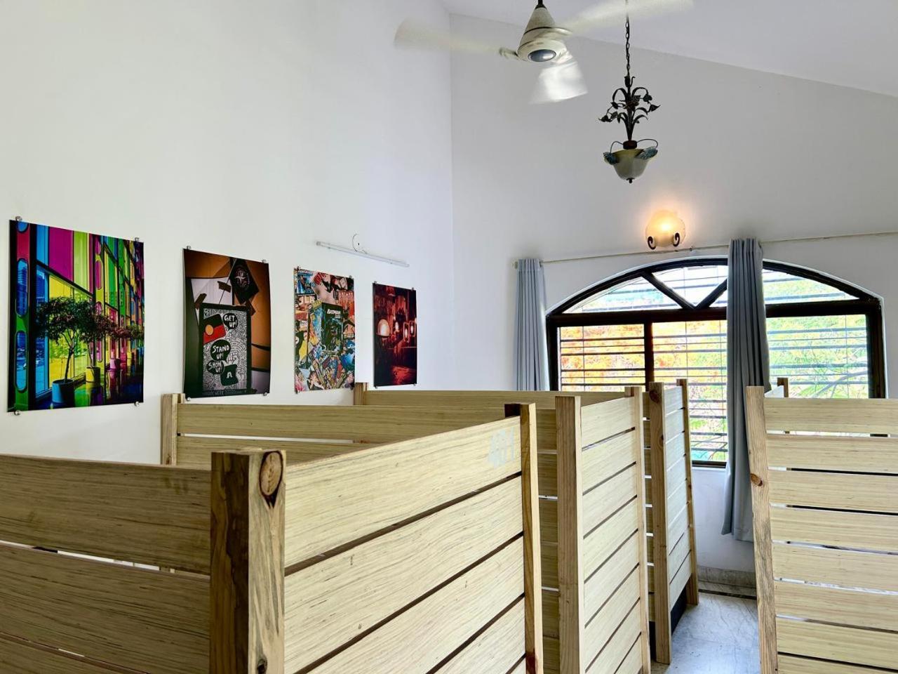 Hostel Lifespace- Twin Bungalow With Pods, Bunks, Private Rooms, Cowork & Cafe 푸네 외부 사진