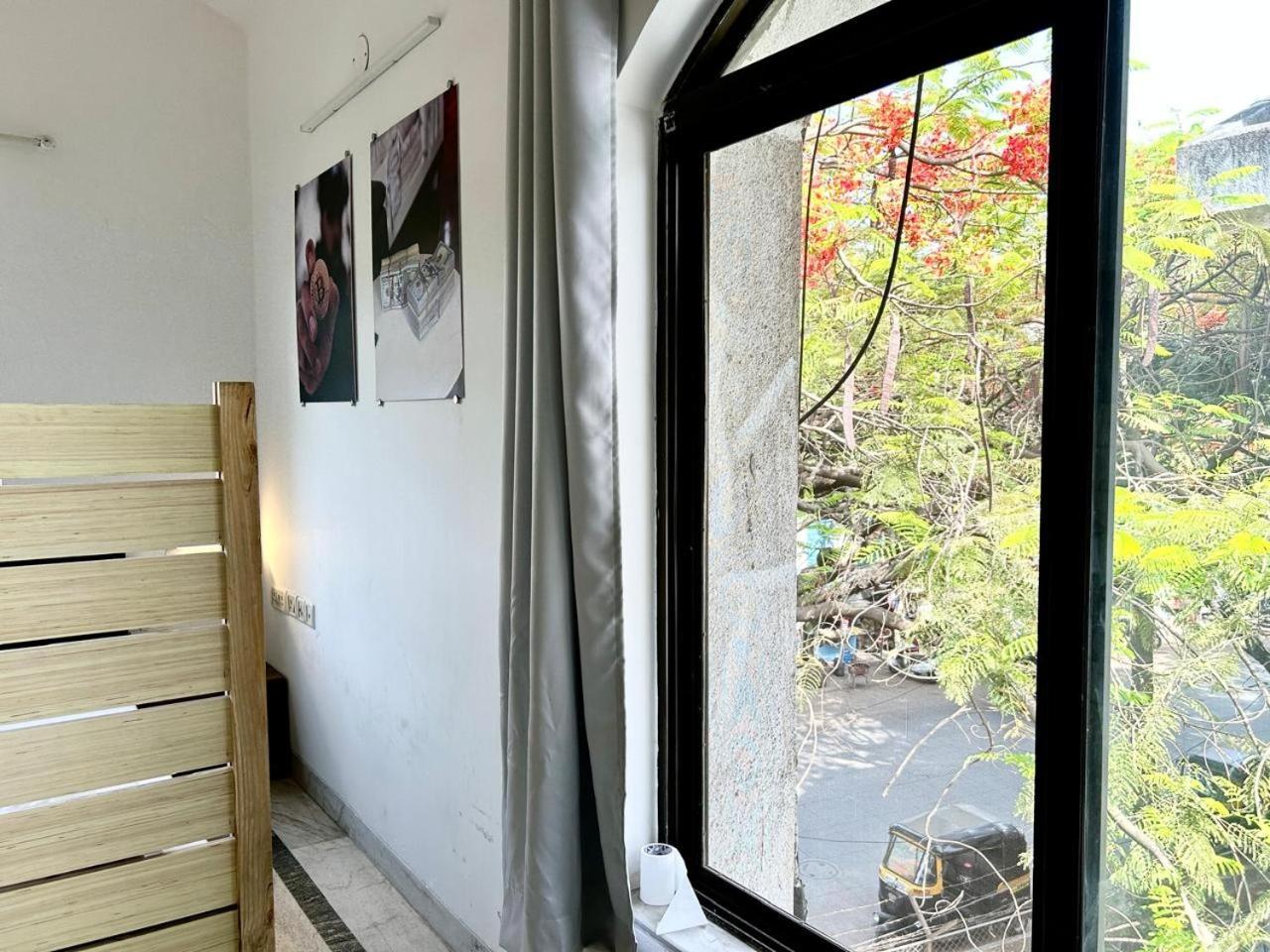 Hostel Lifespace- Twin Bungalow With Pods, Bunks, Private Rooms, Cowork & Cafe 푸네 외부 사진
